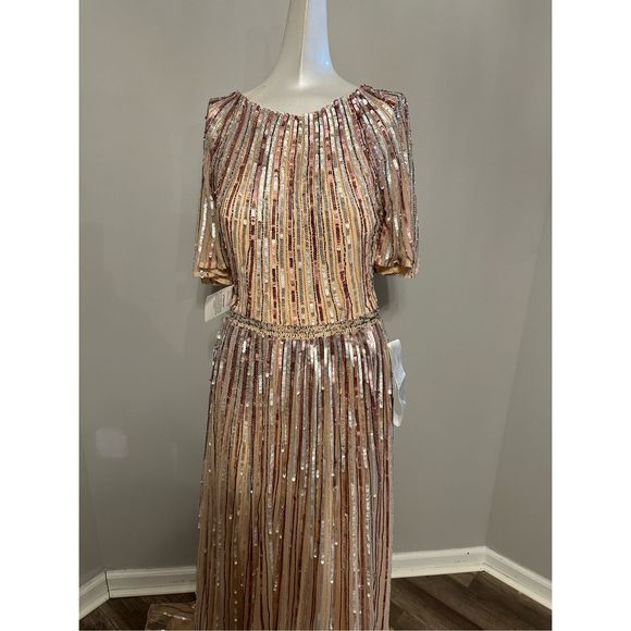 MAC DUGGAL SHORT SLEEVE OMBRE SEQUINED EVENING GOWN - Picture 6 of 11